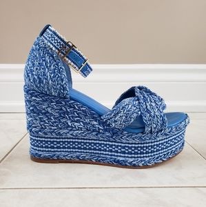 Antolina Platform Sandals